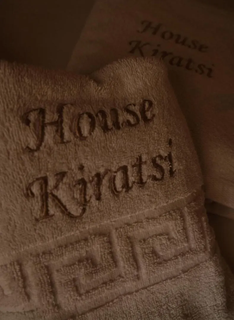 Appartamento House Kiratsi Sarti