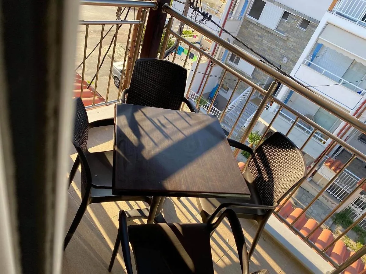 House Kiratsi Apartment Sarti